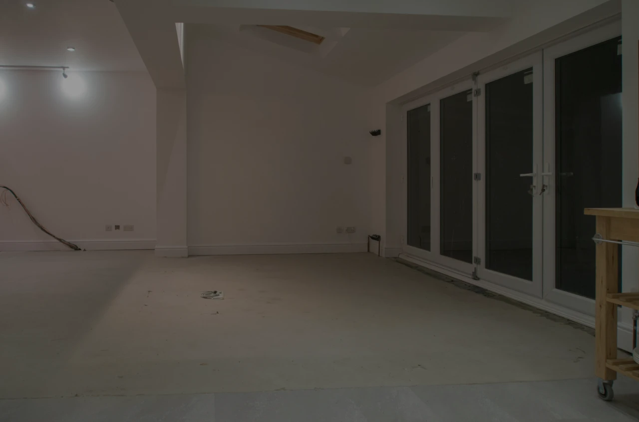 Fachowiec zajmujący się pracmi wykończeniowymi